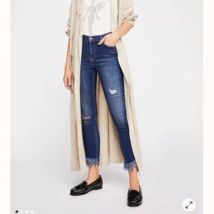 FREE PEOPLE great heights frayed skinny jeans